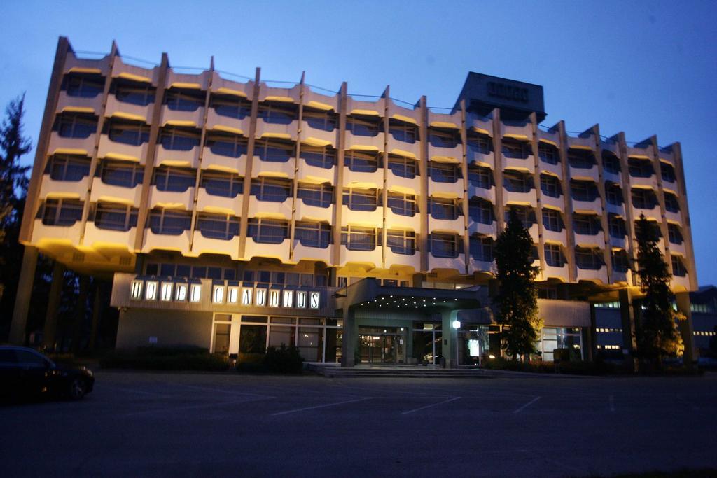 Hotel Claudius Szombathely Exteriör bild