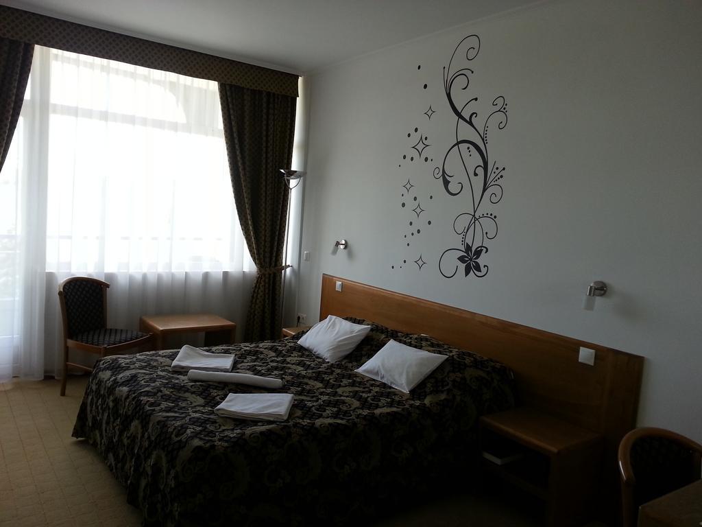 Hotel Claudius Szombathely Exteriör bild
